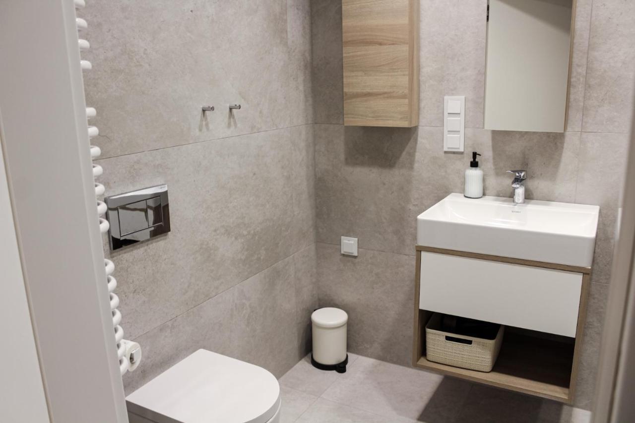 O! Shellter Apartment Luxury By Oskar โรโกโว ภายนอก รูปภาพ